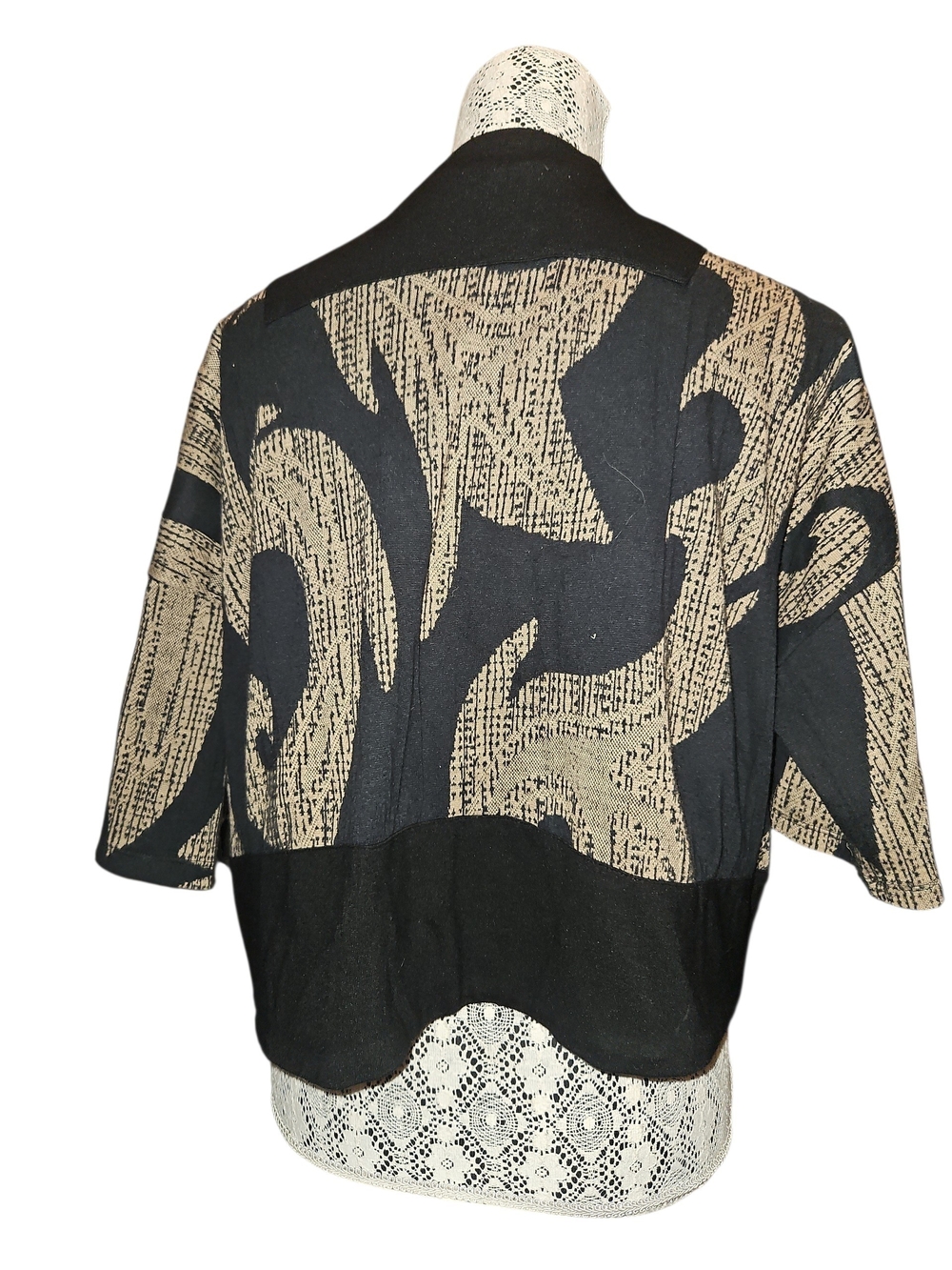 Alambika Lagenlook Abstract Rounded Open-Front Cardigan - Picture 3 of 4